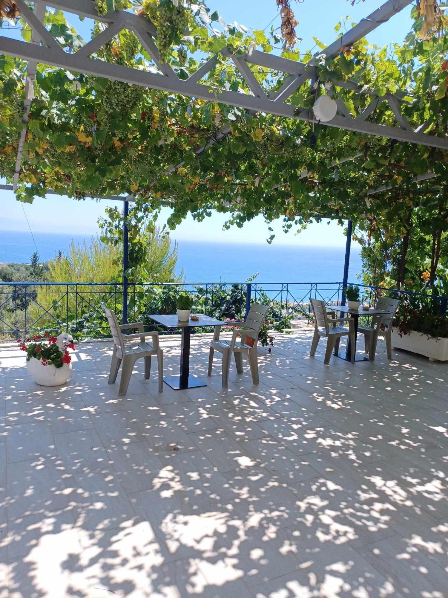 Ionian View Guest House Qeparo Eksteriør billede